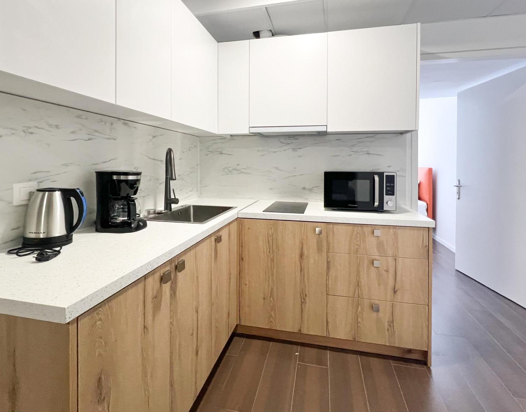 Anhome K11 Serviced Apartments Plus Athén Kültér fotó